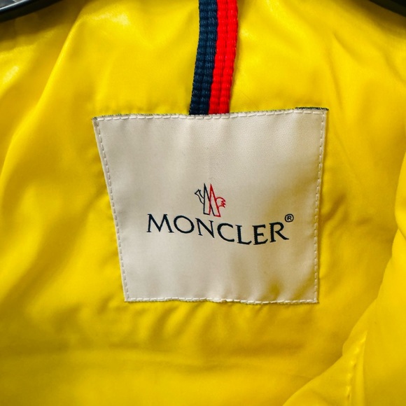 Yellow Moncler Vest (1 / US SM) - Picture 6 of 8